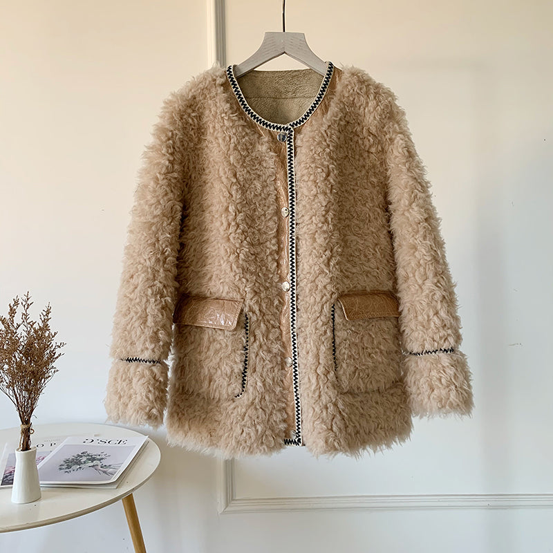 Tigrado Lamb hair loose coat 2021 winter new pattern Sheep shearing overcoat female Little fragrance Fur in one leather and fur